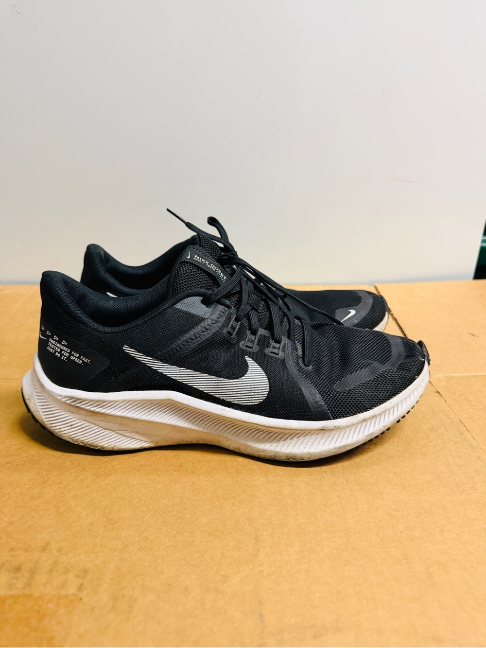Nike Quest 4 Men’s Size 8.5 Black White Running Shoes DA1105-001 Athletic
